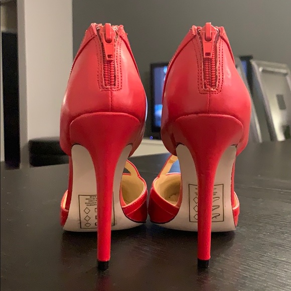 Signature by ShoeDazzle Aracely red heels pumps - Picture 3 of 15